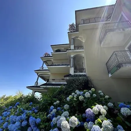 La Contea Panoramica 130 Mq Parking Free شقة