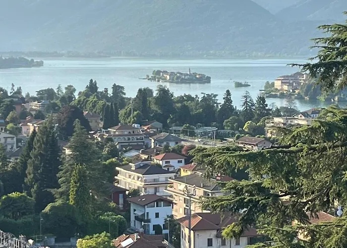 La Contea Panoramica 130 Mq Parking Free Apartment Stresa